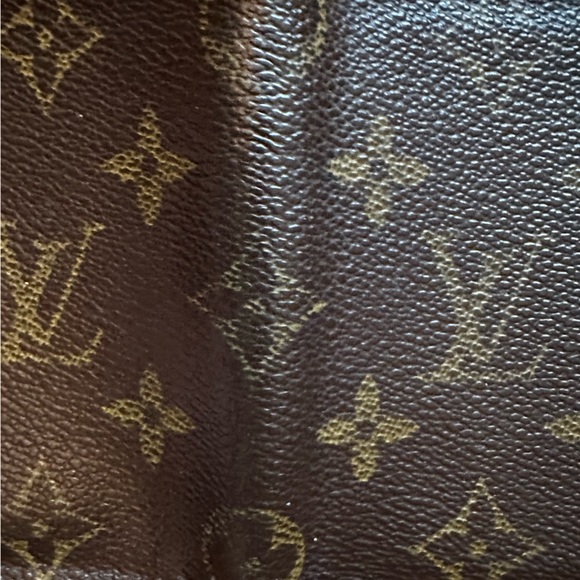 Louis Vuitton Bifold Wallet - Picture 8 of 11